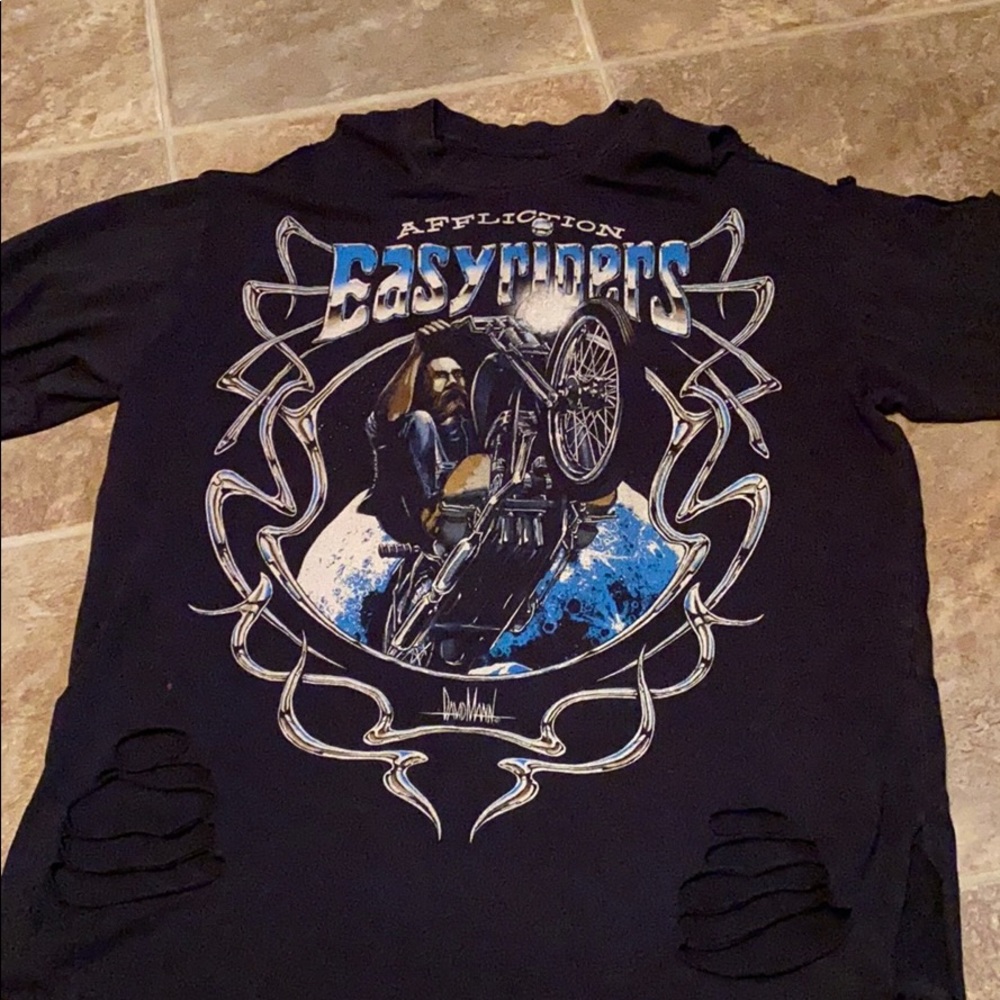 black graphic T-shirt , open shoulder ,